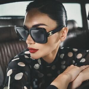 New!!! CELINE Sunglasses CL40304U 01A Authentic